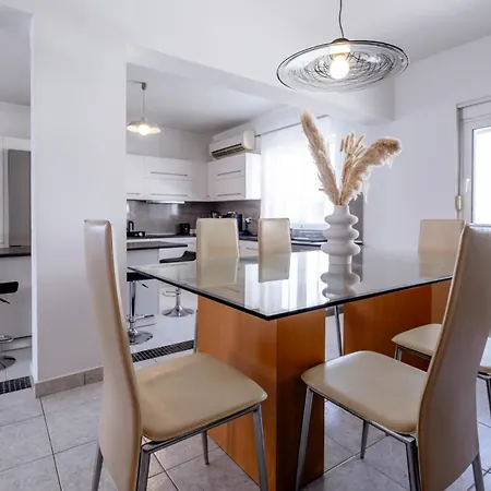 Marys House 2 Tatil Evi Rhodes City